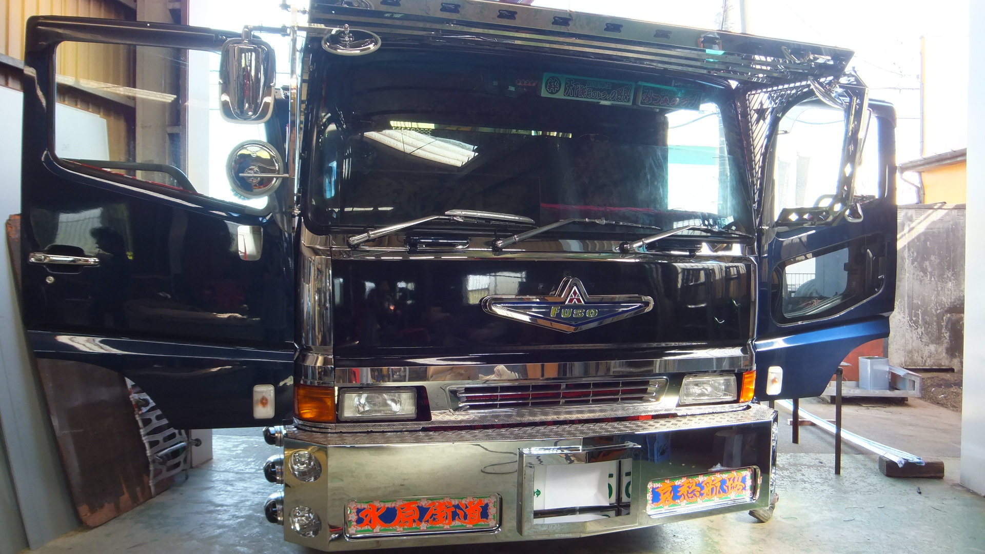 ふそうバスマーク | トラックアクセサリー ヤマダ ブログ